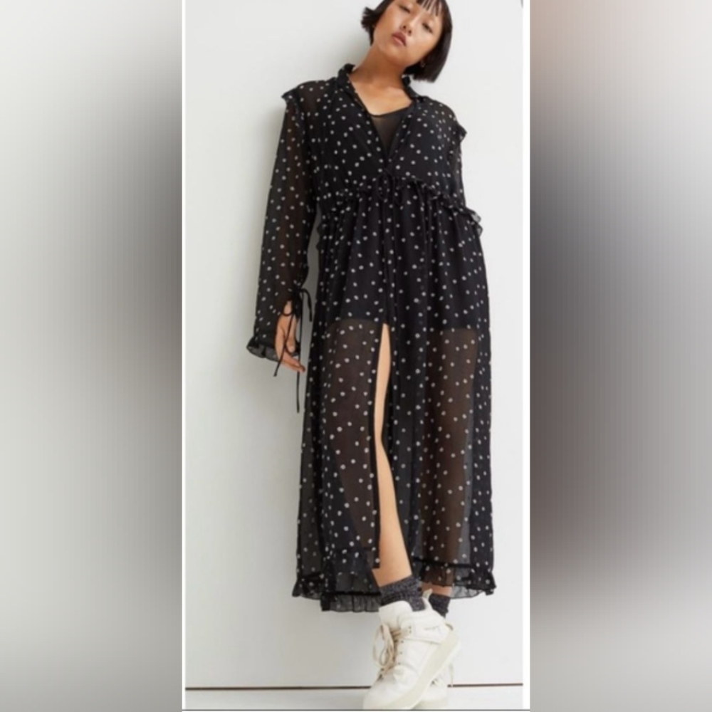 NWT H&M EMBROIDERED DRESS BLACK / DOTTED